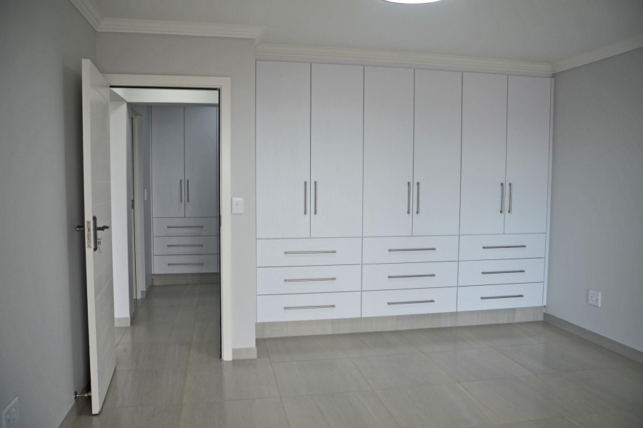 4 Bedroom Property for Sale in Monte Christo Western Cape
